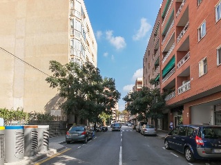 Local en C/ Antoni Bofarrull  21
