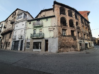 Vivienda y Local en RD Moreta 17