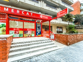 Local en Ctra de la Costa  10