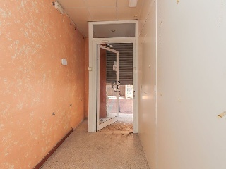 Local en C/ Águila - Reus - 18