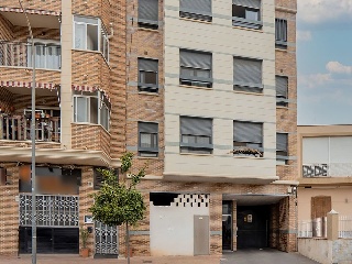 Local comercial en Av de los Jerónimos 32