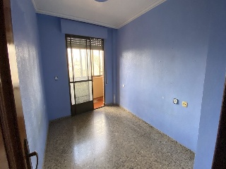 Piso con anejos en C/ José Canalejas 43