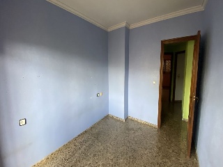 Piso con anejos en C/ José Canalejas 44