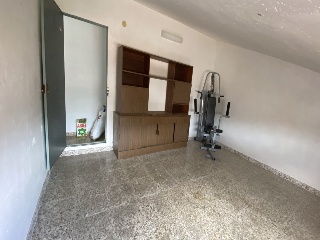 Piso con anejos en C/ José Canalejas 54