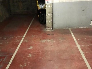 Plazas de garaje  en Av Estatut, Rubí (Barcelona) 10