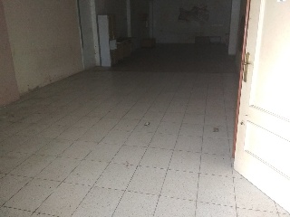 Local comercial situado en Cornellà de Llobregat, Barcelona 8