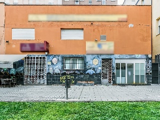 Local en C/ Ángel Barja 25