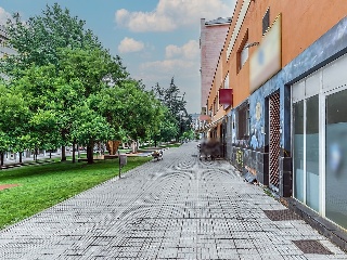 Local en C/ Ángel Barja 27