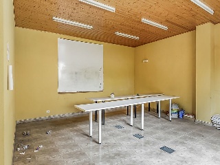 Local en C/ Ángel Barja 30