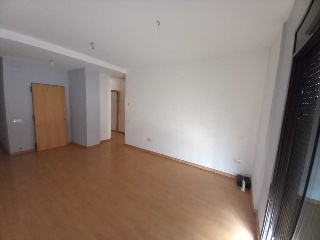 Piso y garaje en C/ Cavallería 11