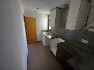 Piso y garaje en C/ Cavallería 12
