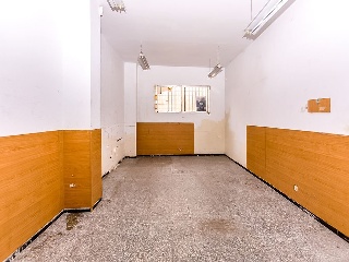 Local comercial en Burgos 33