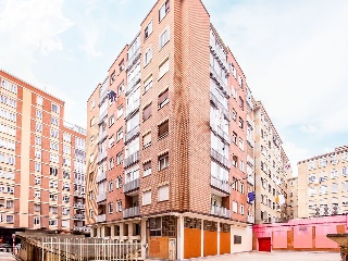Local comercial en Burgos 40