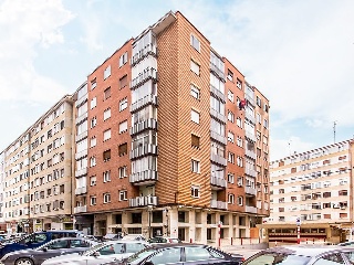Local comercial en Burgos 42