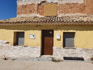 Casa en Algueña 32