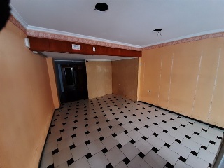 Local comercial en C/ El Camí 25