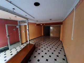 Local comercial en C/ El Camí 26