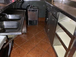 Local en C/ Roser 18