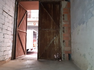 Locales en C/ Sant Tomàs 9