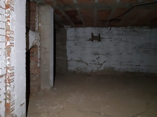 Locales en C/ Sant Tomàs 14