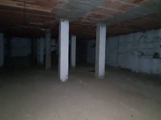 Locales en C/ Sant Tomàs 18