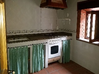 LLUEVA 24
