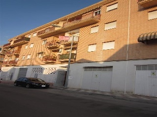 Piso y garaje en Santa Fe (Granada) 9