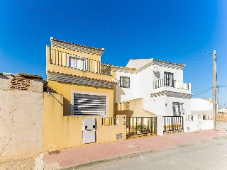 Chalet adosado en C/ Fray Junípero Ferro 9