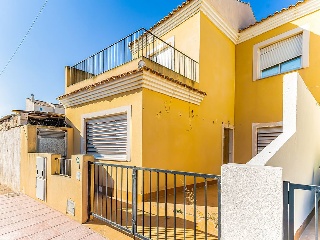 Chalet adosado en C/ Fray Junípero Ferro 11