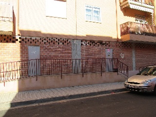00253-0001 12