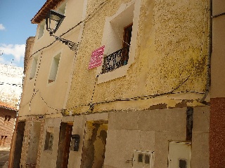 00089-0001 8