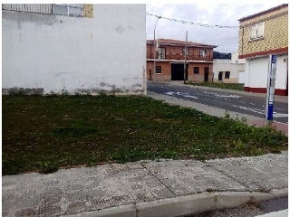 Suelo en C/ Venancio Blanco 27