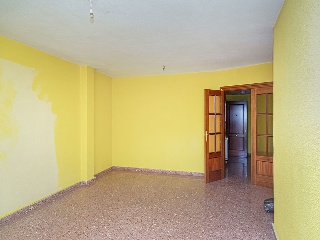 Piso con garaje en Av Mudejar 26
