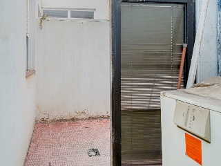 Piso con garaje en Av Mudejar 32