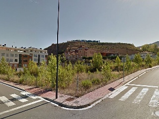Suelo en Avda de la Rioja 24