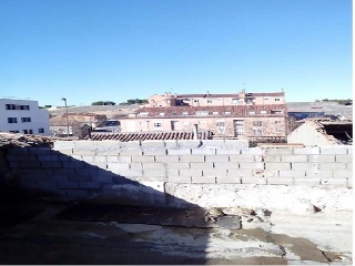 Suelo urbano consolidado en C/ Cordel de Merinas de Cham 21