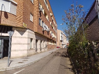 00375-0001 37