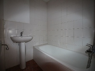 02034-0001 24