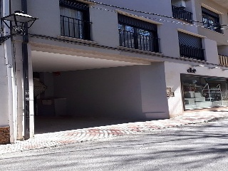01710-0001 15
