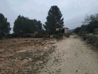 Suelo en C/ Montesa 15