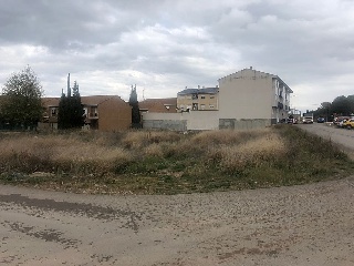 Suelo en Pedrola 25