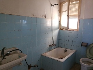 00940-0001 23