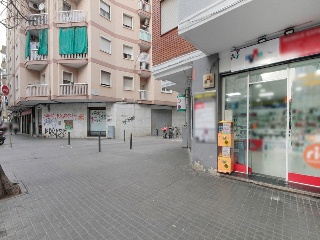 Local comercial en Av Torrente Gornal - El Hospitalet de Llobregat - 10