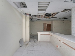Local comercial en Av Torrente Gornal - El Hospitalet de Llobregat - 13