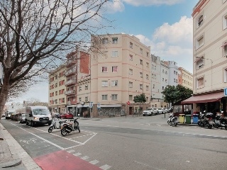 Local comercial en Av Torrente Gornal - El Hospitalet de Llobregat - 27