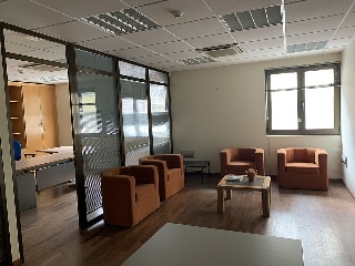 00423-0001 24