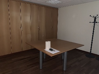 00423-0001 27