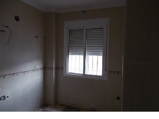 01803-0001 28