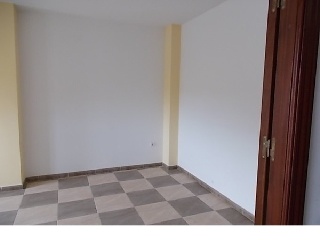 01803-0001 32
