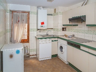 00834-0001 22